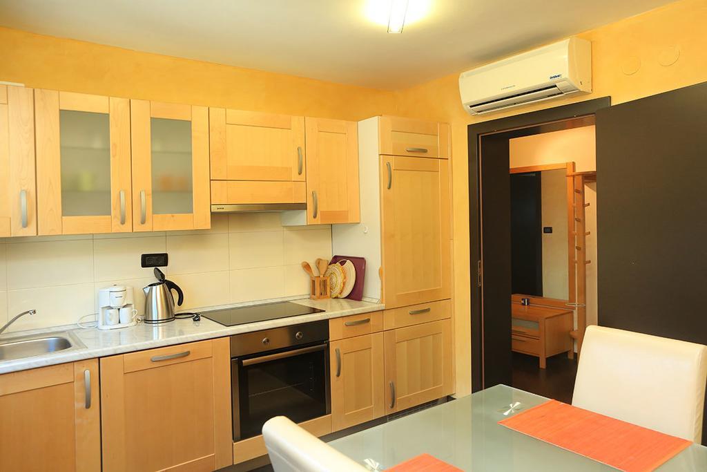 Apartments Ana City Ρόβινι Εξωτερικό φωτογραφία
