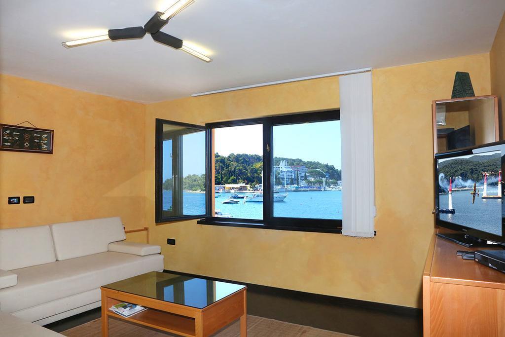 Apartments Ana City Ρόβινι Εξωτερικό φωτογραφία